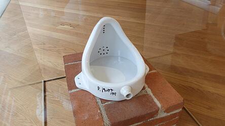 Blick ins Klo: &bdquo;Fountain&ldquo; von Marcel Duchamp.