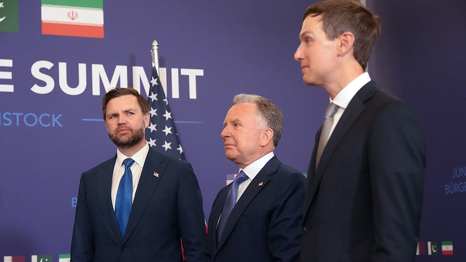 Die US-Delegation führt Vizepräsident JD Vance (l) an. Die US-Delegation führt Vizepräsident JD Vance (l) an.