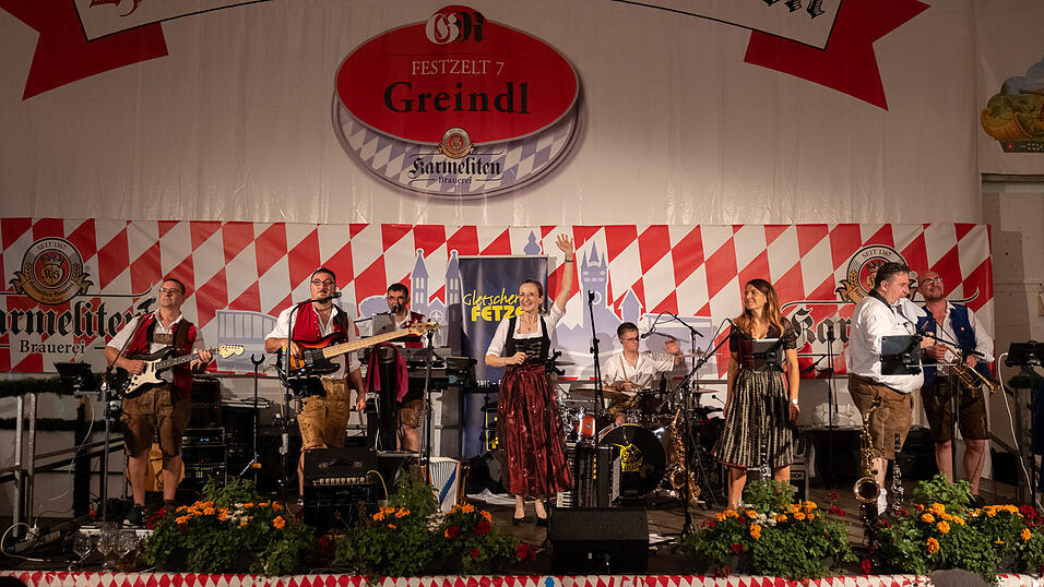 Die Partybilder vom Montag, 14. August 2023, aus dem Festzelt Greindl. Die Partybilder vom Montag, 14. August 2023, aus dem Festzelt Greindl.