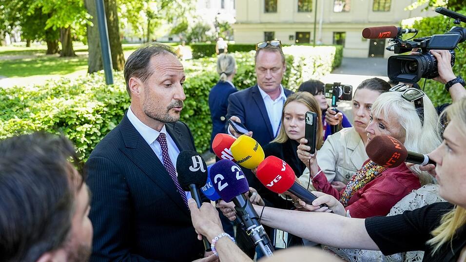 Kronprinz Haakon steht Rede und Antwort zu Krisen und Krankheiten. (Archivbild)