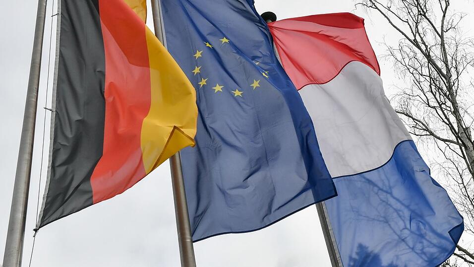 Ostfrankreich will deutschen Unternehmen mit einer Anlaufstelle in München eine Ansiedlung in der Grenzregion erleichtern (Symbolbild). Ostfrankreich will deutschen Unternehmen mit einer Anlaufstelle in München eine Ansiedlung in der Grenzregion erleichtern (Symbolbild).