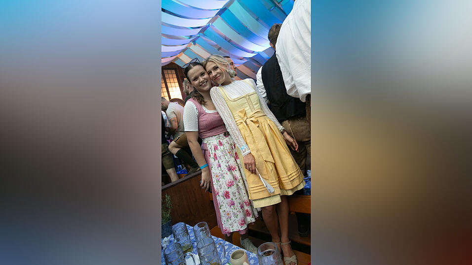 Die Partybilder vom Freitag, 15. August, aus dem Festzelt Wenisch. Die Partybilder vom Freitag, 15. August, aus dem Festzelt Wenisch.