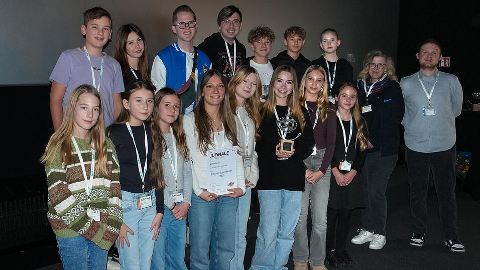 Die Jugendgruppe beteiligte sich engagiert an dem Projekt Die Jugendgruppe beteiligte sich engagiert an dem Projekt