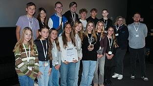 Die Jugendgruppe beteiligte sich engagiert an dem Projekt Die Jugendgruppe beteiligte sich engagiert an dem Projekt