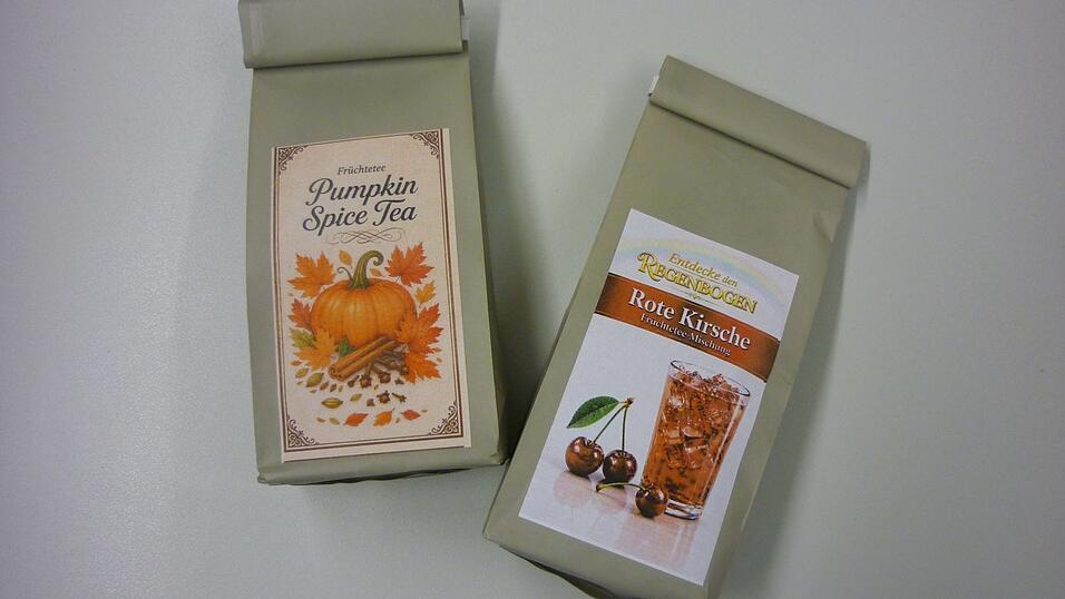 Auch Teetütchen sind Verpackungen. Auch Teetütchen sind Verpackungen.