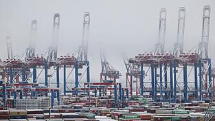 Frostige Zeiten f&uuml;r die deutsche Wirtschaft - Wachstumsprognose f&uuml;r dieses Jahr gesenkt. (Symbolbild)