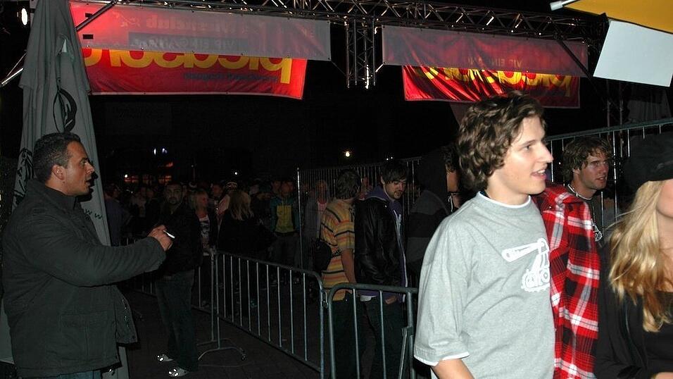 Rund 4000 Boarderfreunde feierten bei der Weltpremiere des neuesten Films von Isenseven, 'Let's go get lost' in M&uuml;nchen.