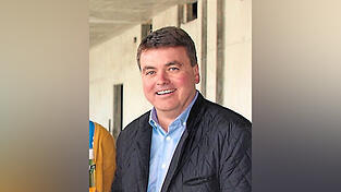 Hans-J&uuml;rgen Ammer vom Feinkosthandel Ammer in Straubing findet, dass die Qualit&auml;t der alkoholfreien Weine in den letzten Jahren stetig besser wurde und kann sich durchaus am Produkt erfreuen.