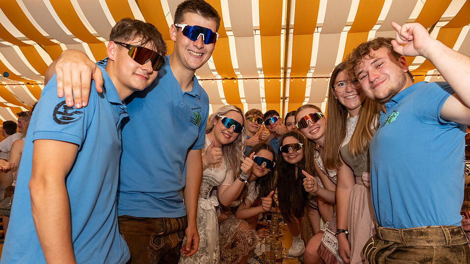 Die Partybilder vom Montag, 14. August 2023, aus dem Festzelt Nothaft. Die Partybilder vom Montag, 14. August 2023, aus dem Festzelt Nothaft.