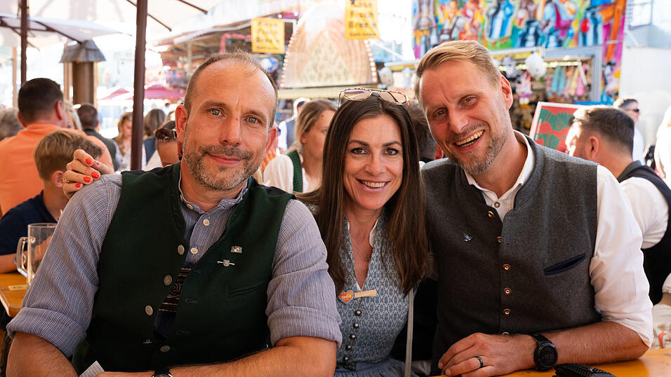 Die Partybilder vom Mittwoch, 12. August, aus dem Festzelt Krönner. Die Partybilder vom Mittwoch, 12. August, aus dem Festzelt Krönner.