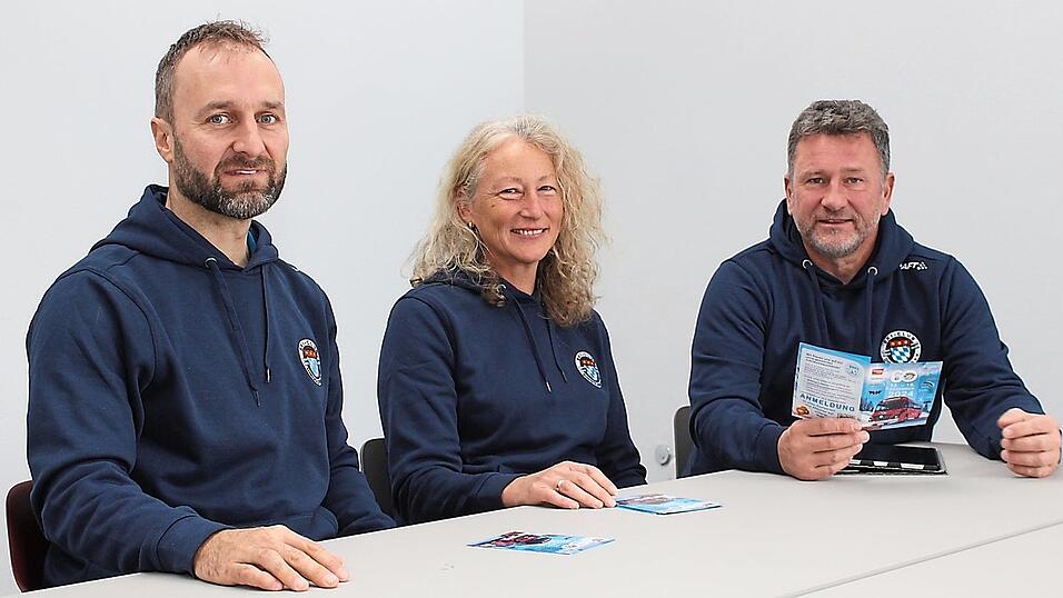 Florian Kraus, Ilona Wand und Helmut Baurs-Krey (von links) freuen sich schon auf das Mega-Event vom 13. bis 15. Dezember am Wildkogel in &Ouml;sterreich.