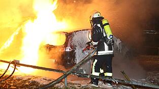 Bei Unf&auml;llen und Br&auml;nden sind Feuerwehr und Rettungsdienste sofort zur Stelle, alarmiert durch die Integrierte Leitstelle.