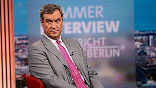 Die abschlagsfreie Rente nach 45 Beitragsjahren ist aus Sicht von Markus Söder in der aktuellen wirtschaftlichen Situation keine gute Idee. Die abschlagsfreie Rente nach 45 Beitragsjahren ist aus Sicht von Markus Söder in der aktuellen wirtschaftlichen Situation keine gute Idee.