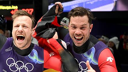 Tobias Wendl (Deutschland, r) und Tobias Arlt (Deutschland) wollen nun bis Olympia 2030 weitermachen. (Archivbild)
