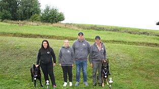 Stephanie Kärtner-Schall, Daniela Kreutner, Florian Kreutner und Georg Gebhard sind im Hundesport aktiv. Kärtner-Schall und Gebhard haben es mit ihren beiden Schäferhunden Lexa und Xen bis zur diesjährigen Bundessiegerprüfung geschafft.