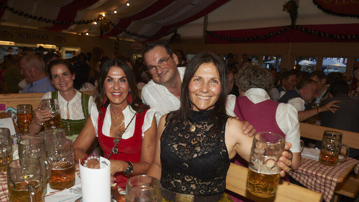 Die Partybilder vom Freitag, 8. August, aus dem Festzelt Lechner. Die Partybilder vom Freitag, 8. August, aus dem Festzelt Lechner.