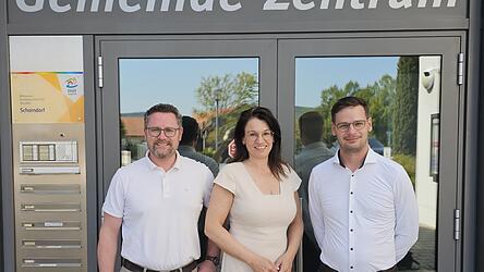 Antrittsbesuch im Doppelpack: Landtagsabgeordneter Dr. Gerhard Hopp (links) und die Parlamentarische Staatssekret&auml;rin Martin Engelhardt-Kopf, Mitglied des Deutschen Bundestages, besuchen gemeinsam den neuen Schorndorfer B&uuml;rgermeister Karl Steinkirchner.