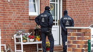 Den Angeklagten wird unter anderem ein Brandanschlag auf ein Kulturzentrum in Altd&ouml;bern (Brandenburg) vorgeworfen. (Archivbild)