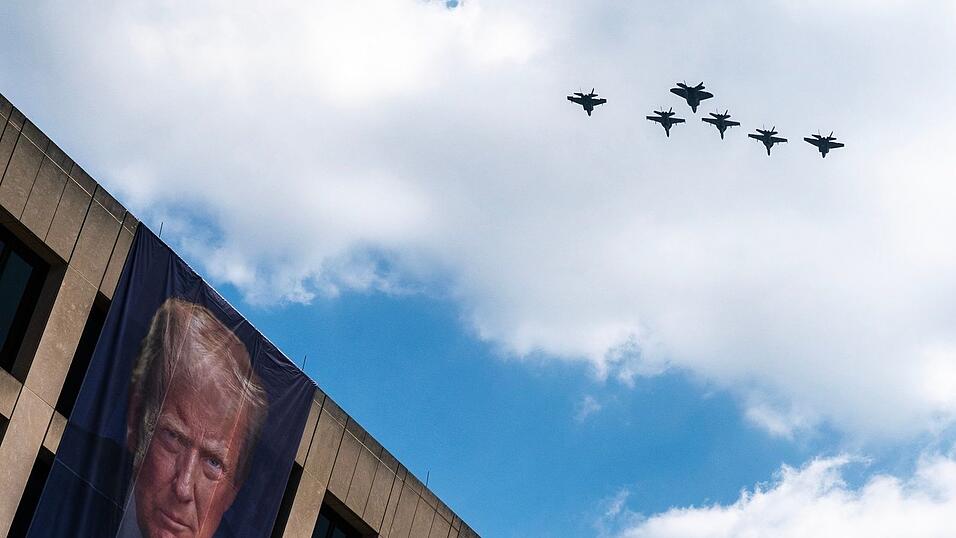 In Washington wird am Samstag gefeiert - auch mit Militär. In Washington wird am Samstag gefeiert - auch mit Militär.