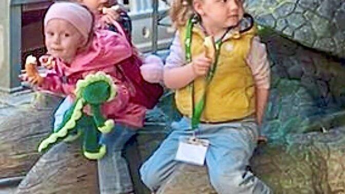 Anna, Lia und Leni legen auf Drachenzehen eine Rast ein.