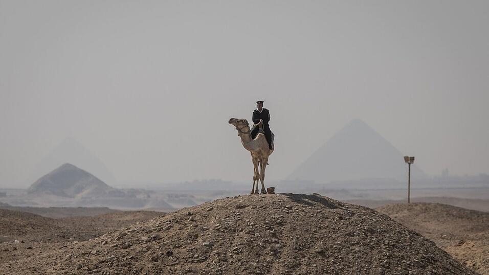 Sakkara ist die Begräbnisstätte der altägyptischen Residenzstadt Memphis. Sakkara ist die Begräbnisstätte der altägyptischen Residenzstadt Memphis.