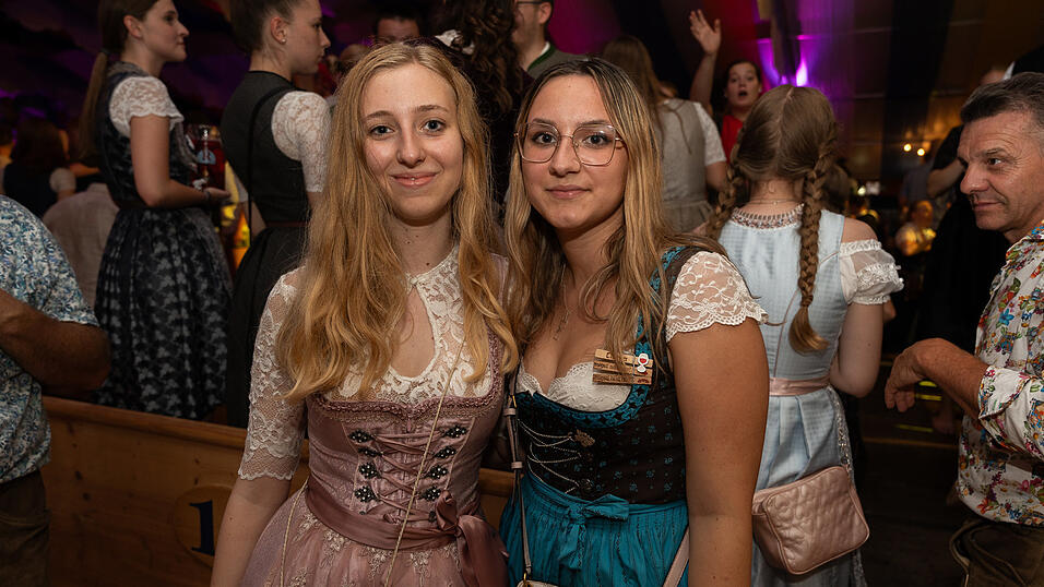 Die Partybilder vom Samstg, 19. August 2023, aus dem Festzelt Reisinger. Die Partybilder vom Samstg, 19. August 2023, aus dem Festzelt Reisinger.