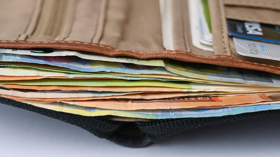 Je höher die Inflation, umso geringer die Kaufkraft der Menschen. (Symbolbild) Je höher die Inflation, umso geringer die Kaufkraft der Menschen. (Symbolbild)