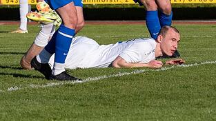 Beim TSV Bogen um Florian Knauer (in Wei&szlig;) war am Samstagnachmittag gegen Teisbach die Luft etwas raus.