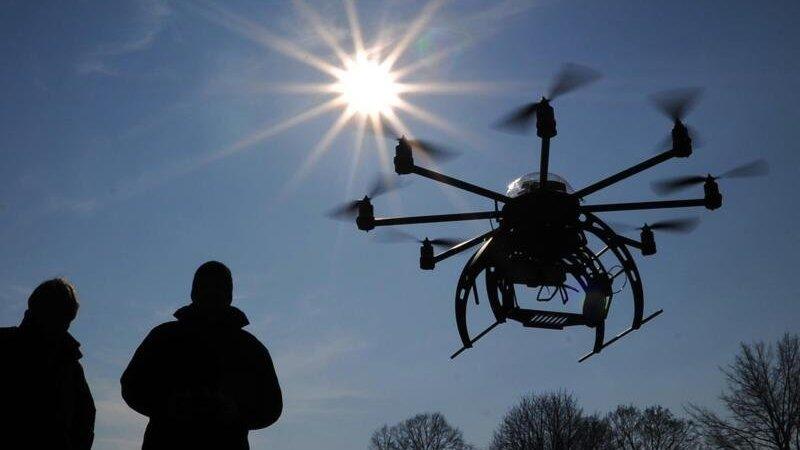 Eine Firma aus Bayern liefert Drohnen in die Ukraine. (Symbolbild) Eine Firma aus Bayern liefert Drohnen in die Ukraine. (Symbolbild)