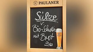 Sulz ist Sulz und nicht Sülze: Das wird auch durch das Fleisch vom Bio-Schwein nicht besser.