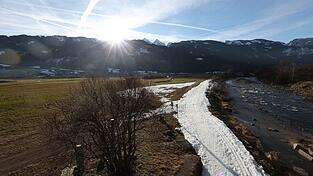 Blick auf die Berge im Val di Fiemme. Die Dürre im Norden Italiens nimmt nach Einschätzung von Umweltschützern immer alarmierendere Ausmaße an.