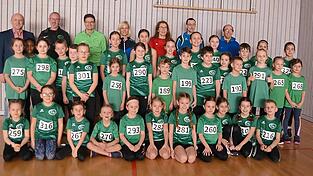 Die Teilnehmer vom TV Wallersdorf mit den Ehreng&auml;sten.