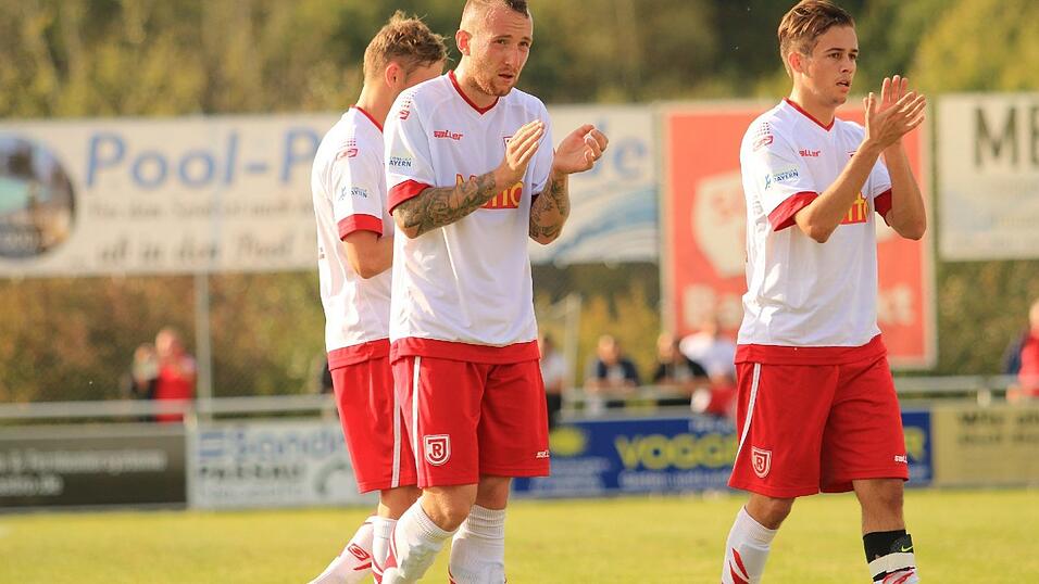 Der Jahn kommt bei Schalding-Heining nicht über ein 0:0 hinaus. Der Jahn kommt bei Schalding-Heining nicht über ein 0:0 hinaus.