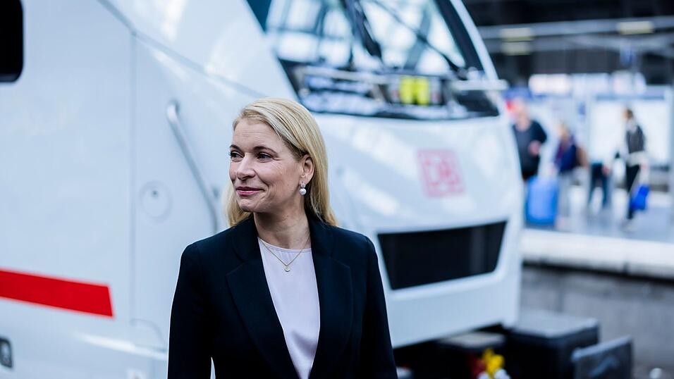 Die neue Bahnchefin, Evelyn Palla, will den Konzern neu aufstellen. (Archivbild) Die neue Bahnchefin, Evelyn Palla, will den Konzern neu aufstellen. (Archivbild)