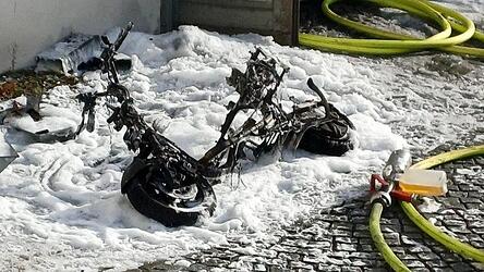 Die Feuerwehr gab das Geb&auml;ude noch an demselben Tag wieder frei.