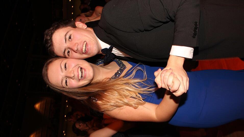 Die Bilder vom Abschlussball der Tanzschule Seidel in der Fraunhofer-Halle am 28. November. Die Bilder vom Abschlussball der Tanzschule Seidel in der Fraunhofer-Halle am 28. November.