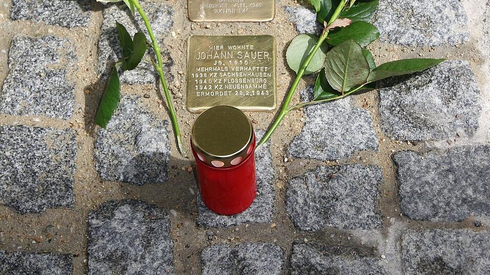 Ein Stolperstein erinnert nun in der Haaggasse auch an den Schlosser Johann Sauer.