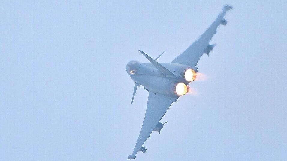 Die Golfstaaten haben Interesse an R&uuml;stungsg&uuml;tern wie dem Eurofighter. (Archivfoto)