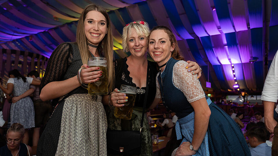 Die Partybilder vom Montag, 21. August 2023, aus dem Festzelt Wenisch. Die Partybilder vom Montag, 21. August 2023, aus dem Festzelt Wenisch.