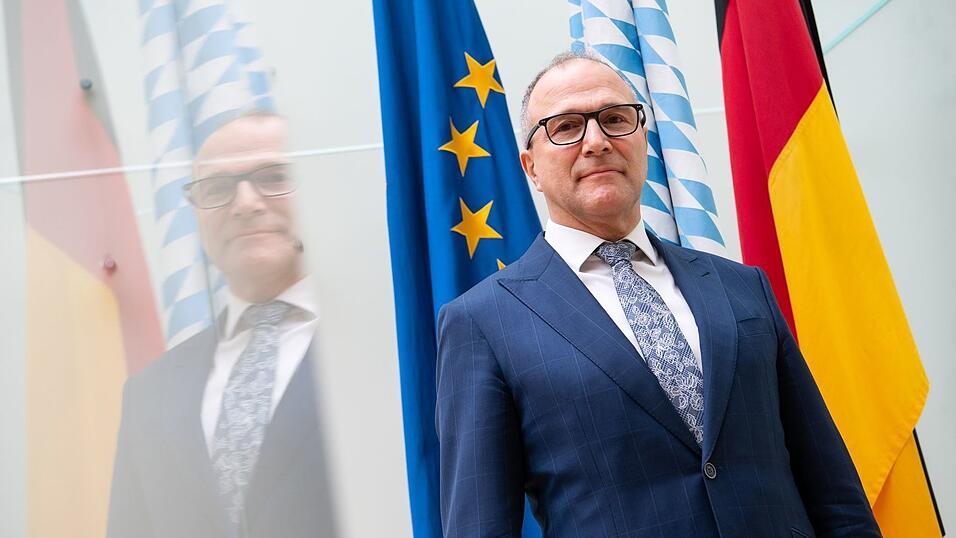 Hold ist auch Politiker, wollte sogar mal Bundespr&auml;sident werden. (Archivbild)