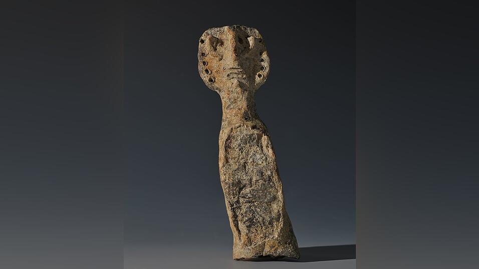 Eine uralte Statuette gibt der Wissenschaft Rätsel auf. Eine uralte Statuette gibt der Wissenschaft Rätsel auf.