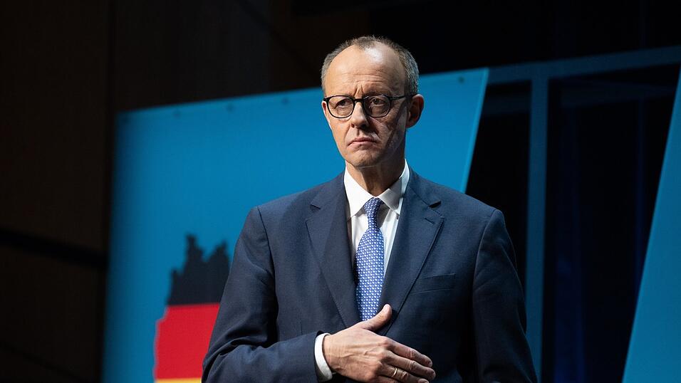 Im Falle eines Wahlsieges könnte Friedrich Merz sein künftiges Kabinett zuschneiden. Es soll etwa ein eigenes Digitalministerium geben, heißt es. Im Falle eines Wahlsieges könnte Friedrich Merz sein künftiges Kabinett zuschneiden. Es soll etwa ein eigenes Digitalministerium geben, heißt es.