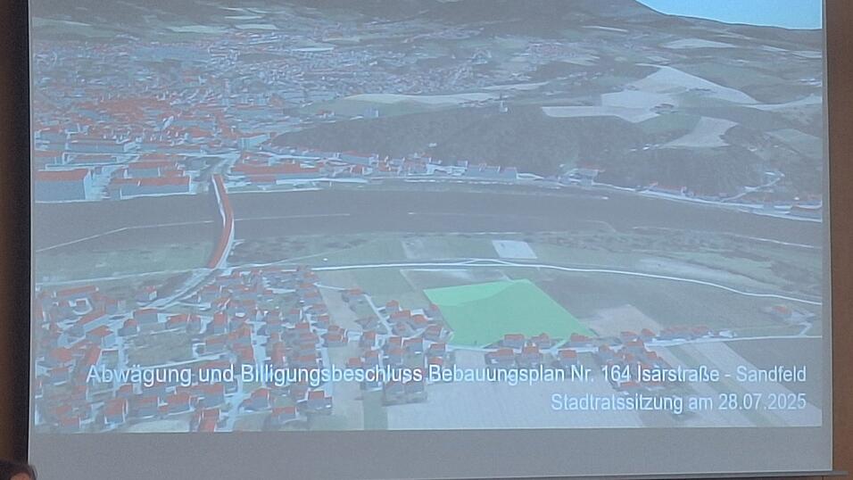 Die grüne Fläche zeigt das neue Baugebiet rechtsseitig der Donau in Fischerdorf.