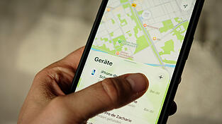 Grund des Verfahrens: eine Handy-Rückholaktion (Symbolfoto) Grund des Verfahrens: eine Handy-Rückholaktion (Symbolfoto)