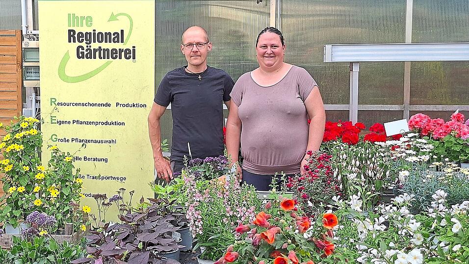 Thomas Bauer und seine Frau Monika haben sich die Entscheidung nicht leicht gemacht. &bdquo;Aber es geht nicht mehr&ldquo;, sagen sie. Am 14. August sperren sie ihre G&auml;rtnerei in Waldm&uuml;nchen das letzte Mal auf.