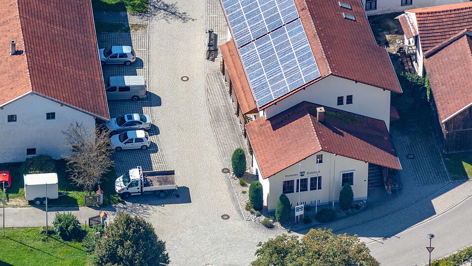 Helmut Neudecker will als Chef ins Baierbacher Rathaus einziehen und damit Luise Hausberger beerben.