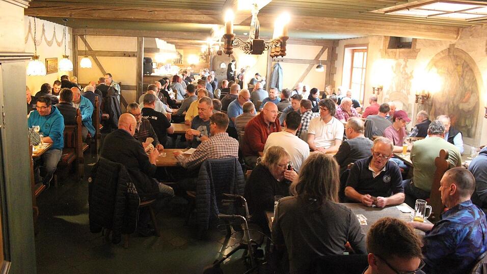 Knapp 500 Spieler hatten sich f&uuml;r die Weltmeisterschaft 2019 in Cham angemeldet - f&uuml;r die diesj&auml;hrige liegen bis jetzt 270 vor.