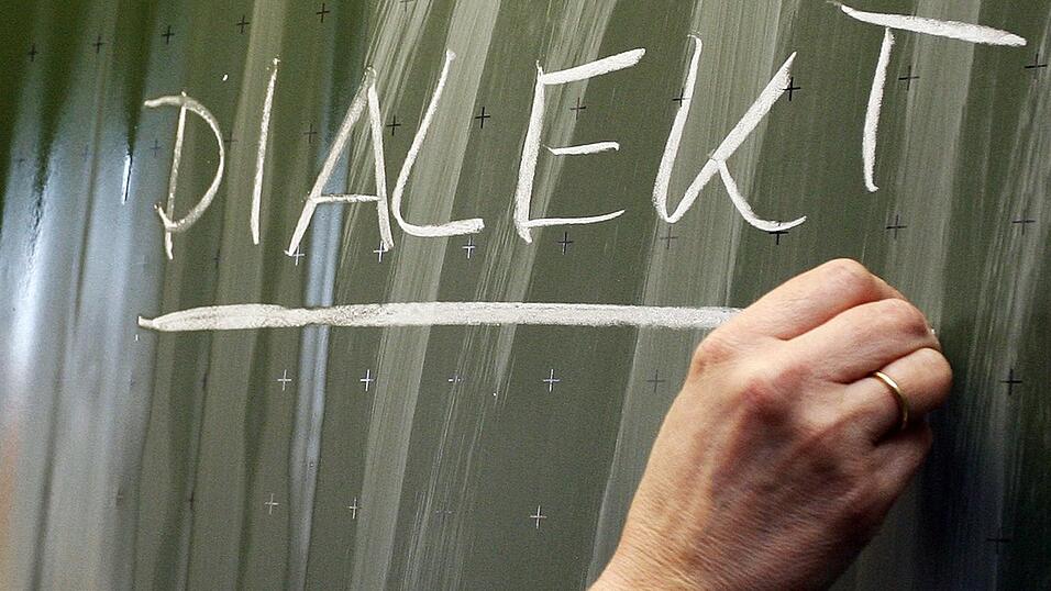 Bairisch, Fränkisch und Alemannisch-Schwäbisch - die drei Dialekte sollen besser geschützt werden. (Illustration) Bairisch, Fränkisch und Alemannisch-Schwäbisch - die drei Dialekte sollen besser geschützt werden. (Illustration)