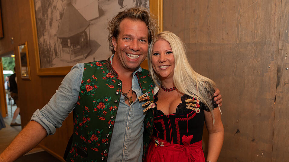 Die Partybilder vom Samstag, 12. August 2023, aus dem Festzelt Krönner. Die Partybilder vom Samstag, 12. August 2023, aus dem Festzelt Krönner.