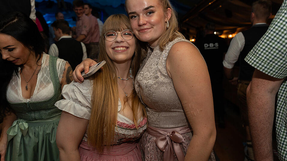 Die Partybilder vom Samstag, 12. August 2023, aus dem Festzelt Reisinger. Die Partybilder vom Samstag, 12. August 2023, aus dem Festzelt Reisinger.